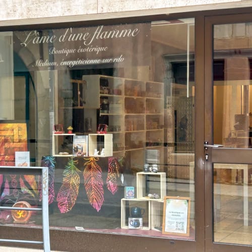 L’ame d’une Flamme - Sourcils & cils Montbrison - L’ame d’une Flamme - Photo Galerie - OneBooking