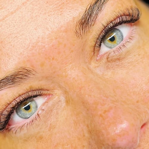 Mercedesz Beauty - Extension cils - Manucure - Onglerie Montpellier - Mercedesz Beauty - Extension cils - Manucure - Photo Galerie - OneBooking