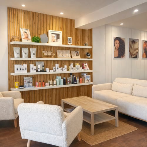Mademoiselle Capricieuse - Coiffure Lunel - Mademoiselle Capricieuse - Photo Galerie - OneBooking