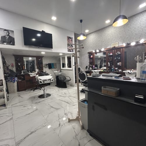 Le Barbier Rayan 7e - Coiffure Marseille - Le Barbier Rayan 7e - Photo Galerie - OneBooking