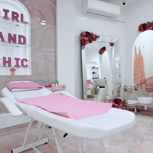 Girls and Chic - Coiffure Roubaix - Girls and Chic - Photo Galerie - OneBooking