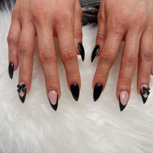 Glow up Nails & Beauty - Institut de beauté Melun - Glow up Nails & Beauty - Photo Galerie - OneBooking