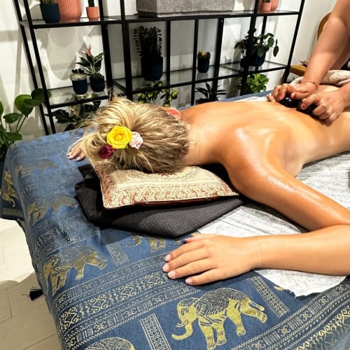 Ayothaya massage - Sourcils & cils Nice - Ayothaya massage - Photo Galerie - OneBooking