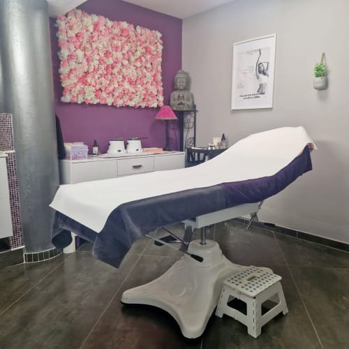 KAMELEON - Esthecoiff’ - Sourcils & cils Narbonne - KAMELEON - Esthecoiff’ - Photo Galerie - OneBooking