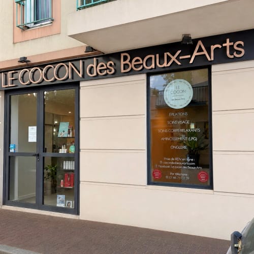 Le cocon des beaux arts - Onglerie Montpellier - Le cocon des beaux arts - Photo Galerie - OneBooking