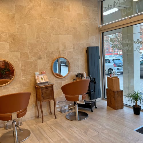 Tete en l'hair - Coiffure Lisieux - Tete en l'hair - Photo Galerie - OneBooking