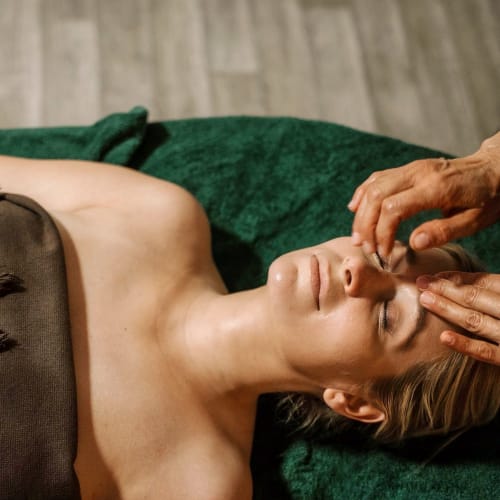 Le boudoir de Lili - Sourcils & cils Mulhouse - Le boudoir de Lili - Photo Galerie - OneBooking