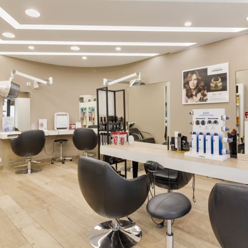 Salon Flo - Coiffure Nantes - Salon Flo - Photo Galerie - OneBooking