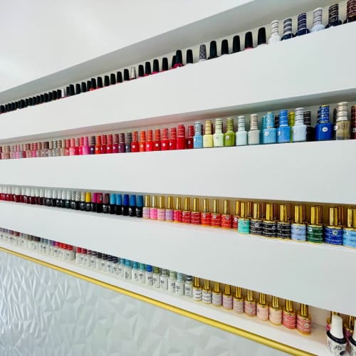 ISSY’S NAILBAR - Sourcils & cils Issy-les-Moulineaux - ISSY’S NAILBAR - Photo Galerie - OneBooking