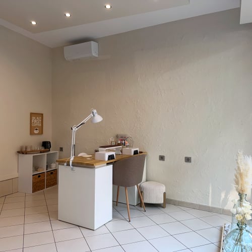 Elegance Institut - Sourcils & cils Narbonne - Elegance Institut - Photo Galerie - OneBooking