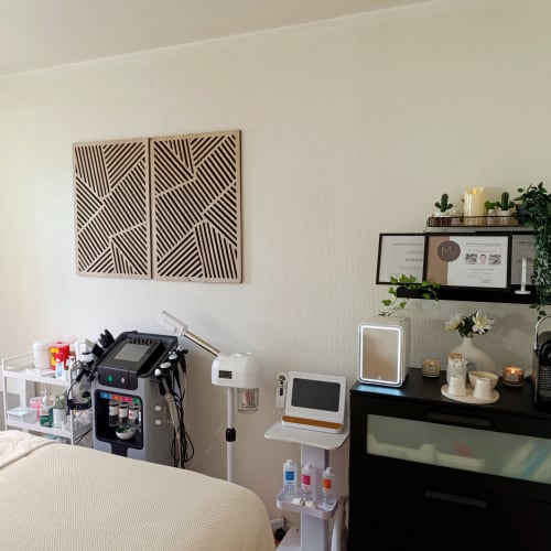 DermaSkin studio - Onglerie Courbevoie - DermaSkin studio - Photo Galerie - OneBooking