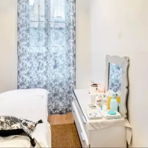 La Beauté par Sarah - Onglerie Marseille - La Beauté par Sarah - Photo Galerie - OneBooking