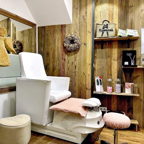 MADEMOISELLE BY MARION® - Centre ville - Sourcils & cils Aubagne - MADEMOISELLE BY MARION® - Centre ville - Photo Galerie - OneBooking