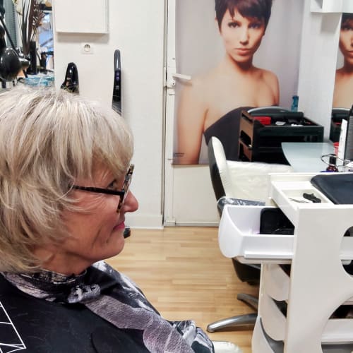 Salon Jeanna - Coiffure La Rochelle - Salon Jeanna - Photo Galerie - OneBooking