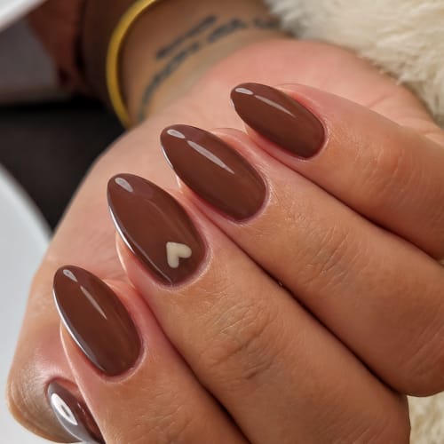 Laure Nail's 83 - Coiffure Toulon - Laure Nail's 83 - Photo Galerie - OneBooking