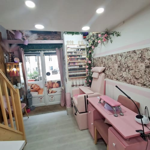 ESPACE ROSE - Esthetique et bien-être - Institut de beauté Marseille - ESPACE ROSE - Esthetique et bien-être - Photo Galerie - OneBooking