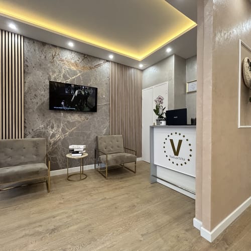 Nails Art Vita - Institut de beauté Toulon - Nails Art Vita - Photo Galerie - OneBooking