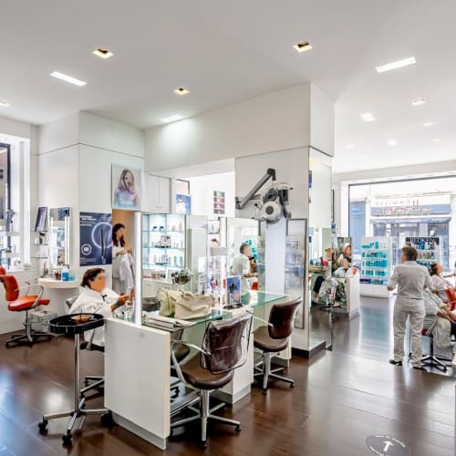 Camille Albane - Cannes - Coiffure Cannes - Camille Albane - Cannes - Photo Galerie - OneBooking