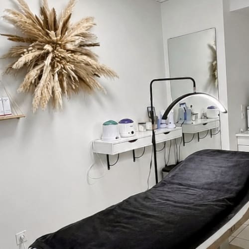 L’Atelier d’Orlane | Regard - Ongle - Bien Être - Sourcils & cils Blois - L’Atelier d’Orlane | Regard - Ongle - Bien Être - Photo Galerie - OneBooking