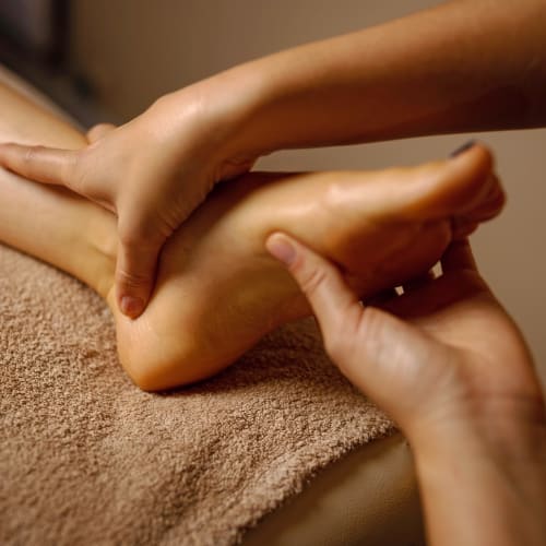 Maison HBM - Massages - Sourcils & cils Pau - Maison HBM - Massages - Photo Galerie - OneBooking