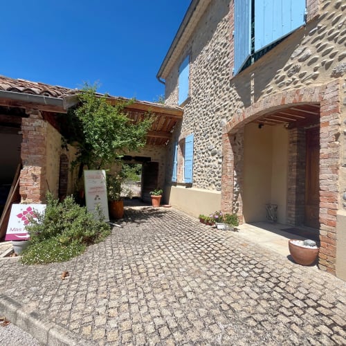 A fleur de peau - Institut de beauté Sisteron - A fleur de peau - Photo Galerie - OneBooking