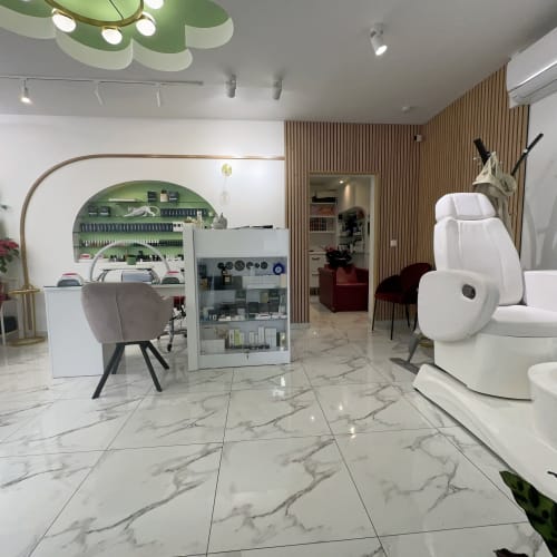Bar à beauté by Adela - Sourcils & cils Maisons-Alfort - Bar à beauté by Adela - Photo Galerie - OneBooking