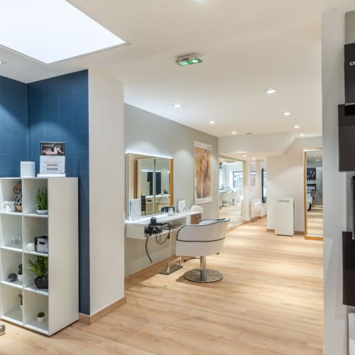 Salon Pauline Dupire Coiffure Esthétique - Coiffure Arras - Salon Pauline Dupire Coiffure Esthétique - Photo Galerie - OneBooking
