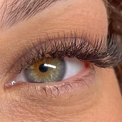 Sun Eyes Beauty31 - Sourcils & cils Cugnaux - Sun Eyes Beauty31 - Photo Galerie - OneBooking