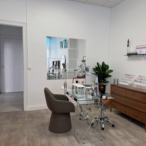 Nail Art Jade - Institut de beauté Bordeaux - Nail Art Jade - Photo Galerie - OneBooking