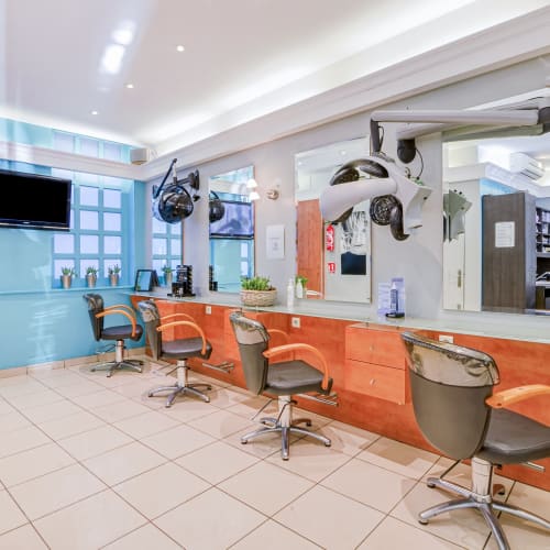 Salon Evolutif - Coiffure Douai - Salon Evolutif - Photo Galerie - OneBooking