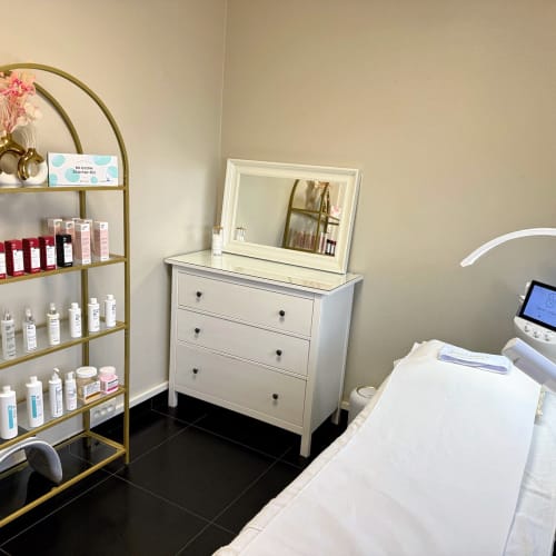 Queen’s Aesthetic - Onglerie Strasbourg - Queen’s Aesthetic - Photo Galerie - OneBooking