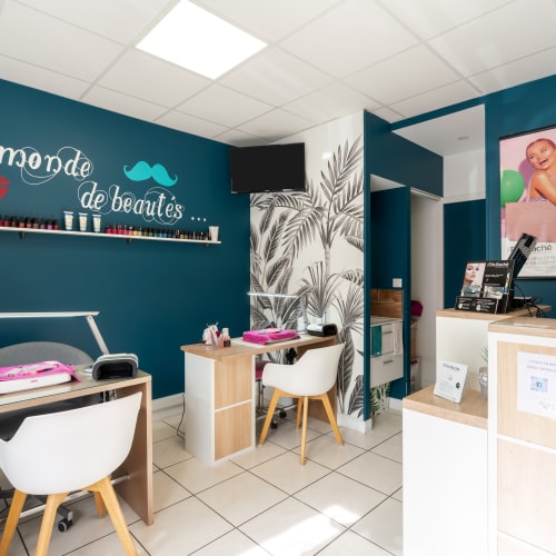 Un monde de beautés - Onglerie Orléans - Un monde de beautés - Photo Galerie - OneBooking