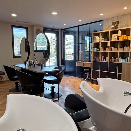Le Fauteuil By Shirley - Coiffure Mougins - Le Fauteuil By Shirley - Photo Galerie - OneBooking