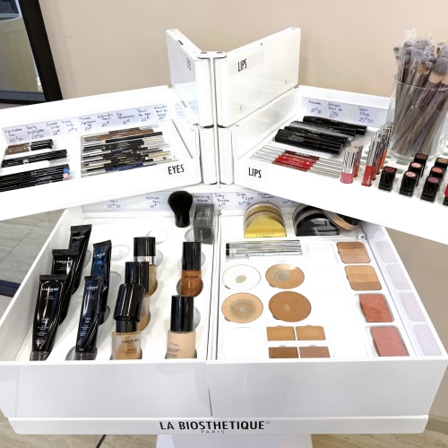 LE SALON - Sourcils & cils Calais - LE SALON - Photo Galerie - OneBooking