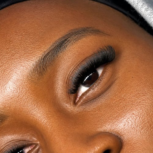 MAISON DIVINE - Sourcils & cils Le Mans - MAISON DIVINE - Photo Galerie - OneBooking