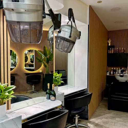 Jean-Eric DOLIN by Sandie - Coiffure Cannes - Jean-Eric DOLIN by Sandie - Photo Galerie - OneBooking