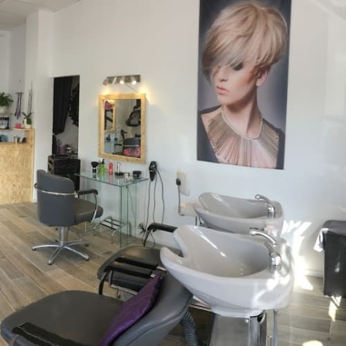 Nouvelle Folies - Coiffure Toulon - Nouvelle Folies - Photo Galerie - OneBooking