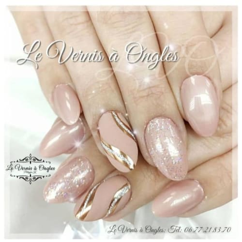 Le Vernis à Ongles - Institut de beauté Toulon - Le Vernis à Ongles - Photo Galerie - OneBooking