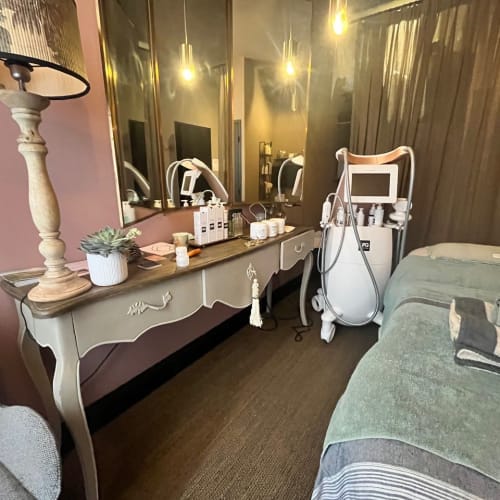 Silhouette & Care (LPG - Soin Minceur - Anti Ride Visage - Drainage et Lymphatique) - Sourcils & cils Nice - Silhouette & Care (LPG - Soin Minceur - Anti Ride Visage - Drainage et Lymphatique) - Photo Galerie - OneBooking