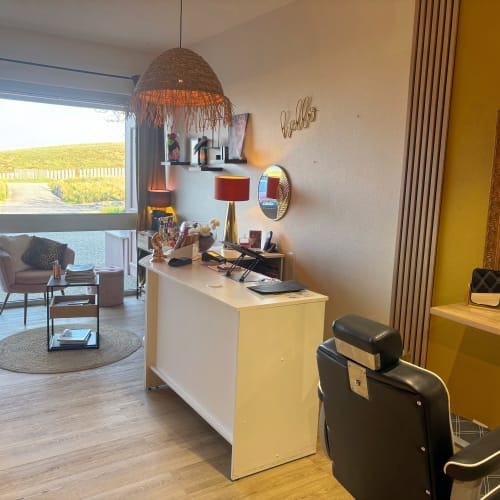 Salon Frisoty - Coiffure Saint-Hilaire-de-Riez - Salon Frisoty - Photo Galerie - OneBooking