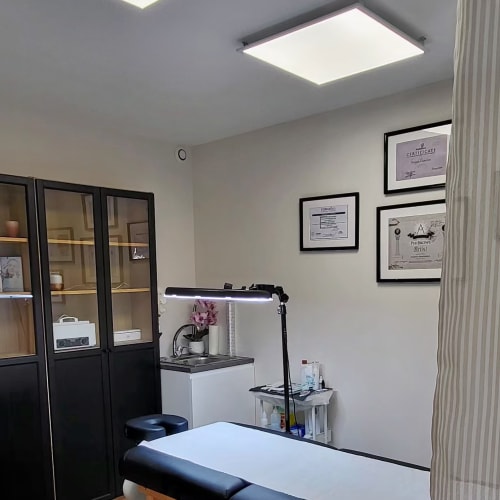 Esqis Studio - Onglerie Mérignac - Esqis Studio - Photo Galerie - OneBooking