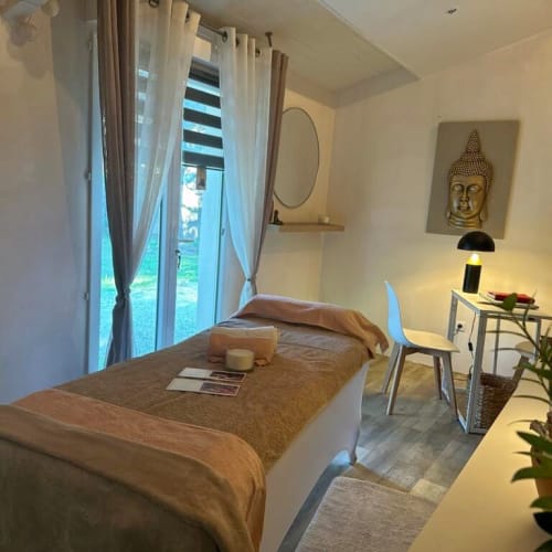 Massage Energéticienne - L'art du bien être - Institut de beauté Tarascon - Massage Energéticienne - L'art du bien être - Photo Galerie - OneBooking