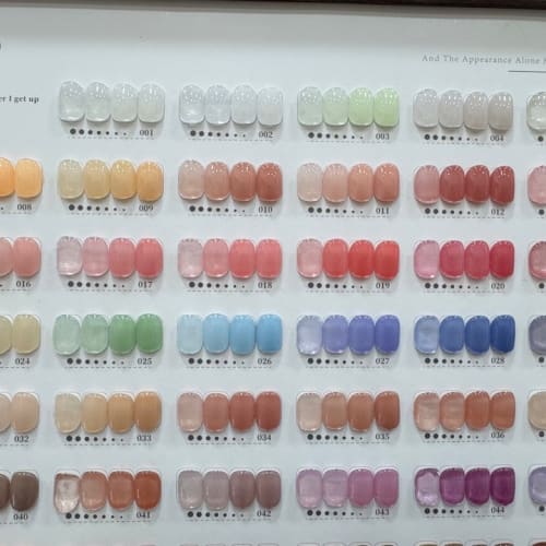 Ongles Notre-Dame Nails & Regard - Institut de beauté Paris - Ongles Notre-Dame Nails & Regard - Photo Galerie - OneBooking