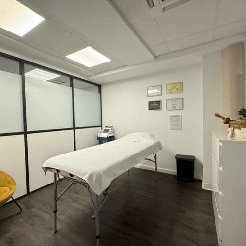 Bodycare By M - Maderotherapie - Drainage Lymphatique - Sourcils & cils Martigues - Bodycare By M - Maderotherapie - Drainage Lymphatique - Photo Galerie - OneBooking