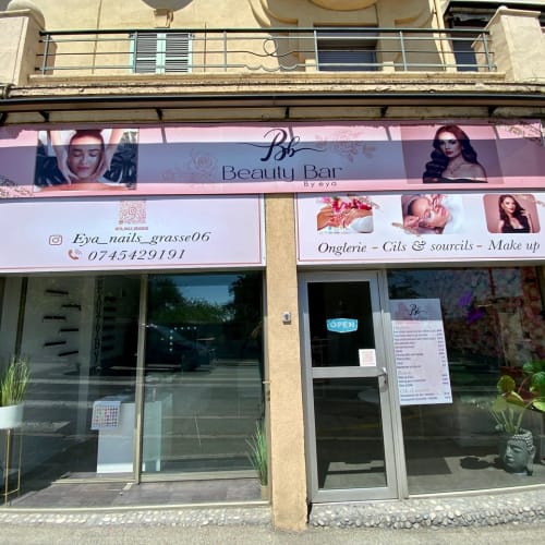 Beauty Bar By Eya - Sourcils & cils Grasse - Beauty Bar By Eya - Photo Galerie - OneBooking