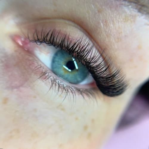 Prettymycecils - Sourcils & cils Le Blanc-Mesnil - Prettymycecils - Photo Galerie - OneBooking