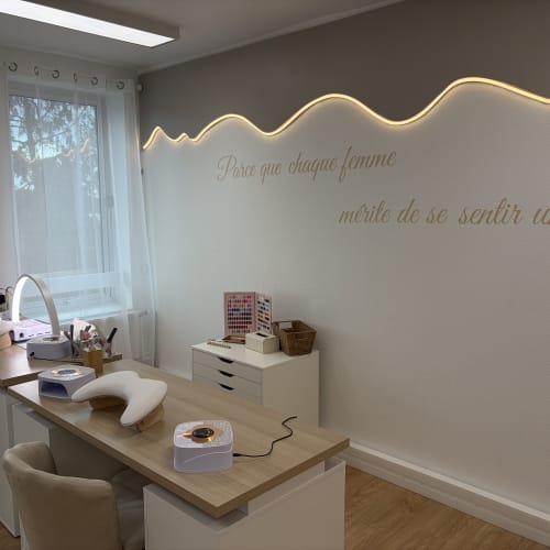 Maya Beauty - Onglerie Palaiseau - Maya Beauty - Photo Galerie - OneBooking