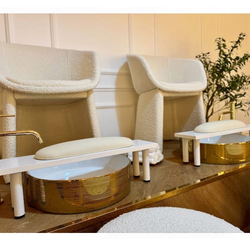 MAISON HENRI | MAISON DE BEAUTÉ FRANÇAISE - Sourcils & cils Nice - MAISON HENRI | MAISON DE BEAUTÉ FRANÇAISE - Photo Galerie - OneBooking