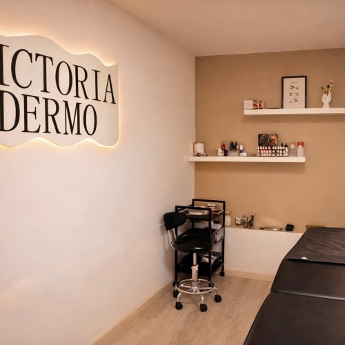 Victoria Dermo - Maquillage permanent - Sourcils & cils Arles - Victoria Dermo - Maquillage permanent - Photo Galerie - OneBooking