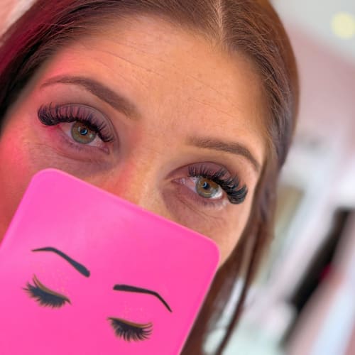 Shop 2 Fille et beauté - Sourcils & cils Tourcoing - Shop 2 Fille et beauté - Photo Galerie - OneBooking